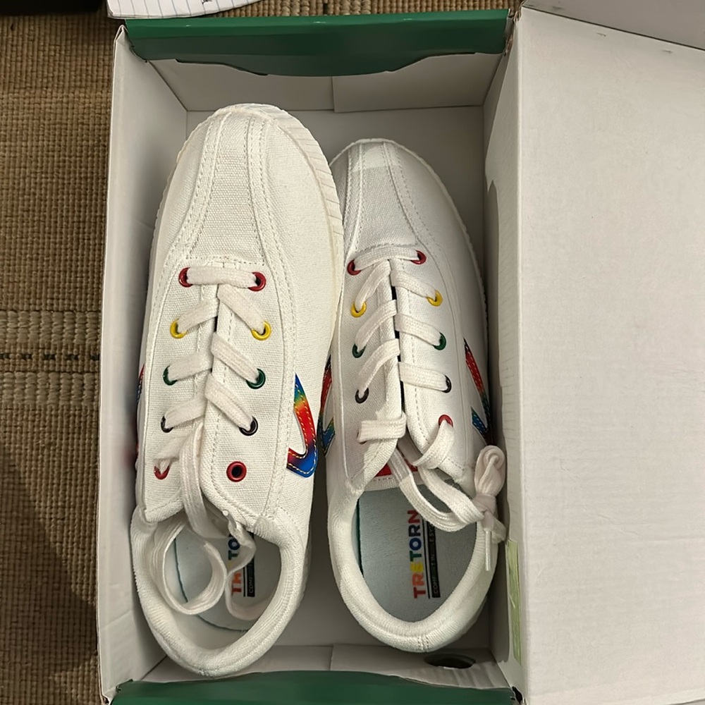 NIB WHITE RAINBOW TRETORN ATHLETIC SHOES